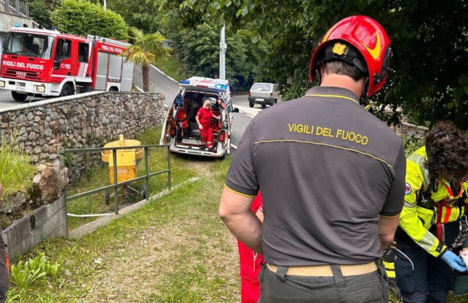 Bellano, soccorso un 79enne caduto in frazione Mornico