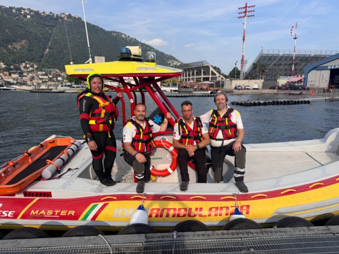 Non riemerge dall’acqua: gravissimo un turista di 86 anni