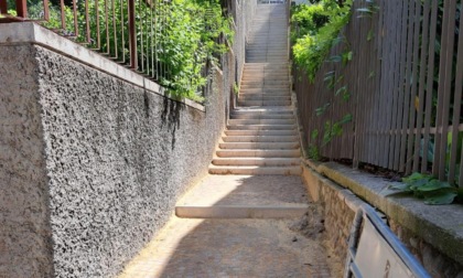 Lecco, terminati i lavori di riqualificazione della scalinata di via Ai Poggi