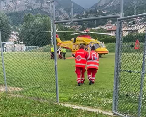 Non ce l’ha fatta Alberto Panzeri, papà che si è accasciato ieri al Lavello