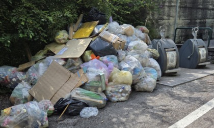 Varenna, stretta su rifiuti e NCC abusivi: sanzioni e sequestri dalla Polizia Locale