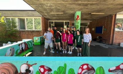 Valmadrera, un murale all'asilo "Paolo VI" grazie ai giovani di Living Land