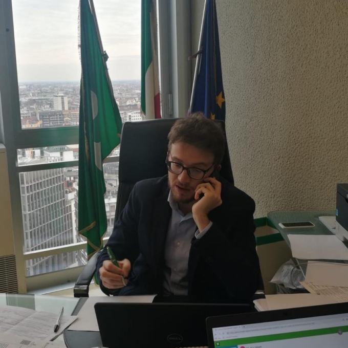 Spartitraffico in Viale della Costituzione, Piazza:  “Ambulanze bloccate, amministrazione irresponsabile”