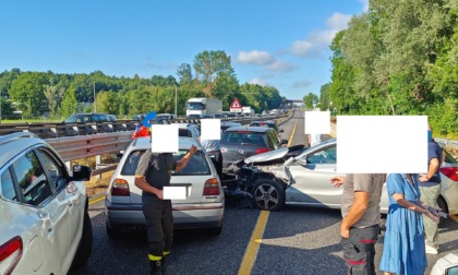 Maxi incidente a catena in Statale 36: traffico bloccato verso sud