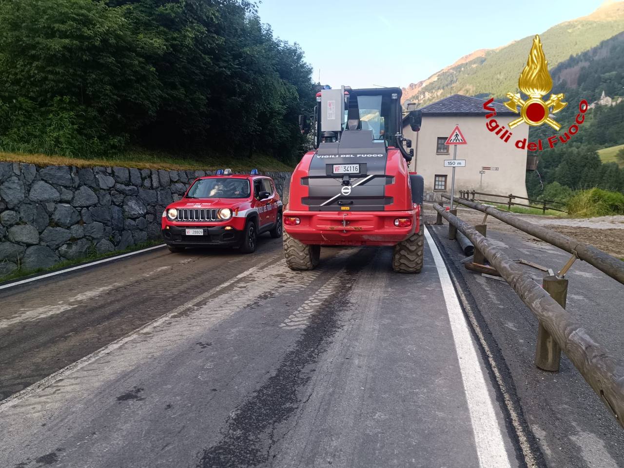 5990333352252656056
