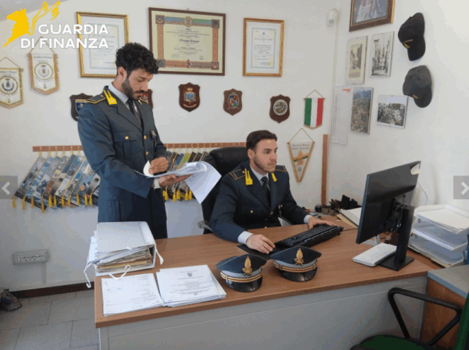 Frodi fiscali e riciclaggio: 32 indagati tra Lecco, Bergamo e Milano. Sequestri  per 3 milioni di euro
