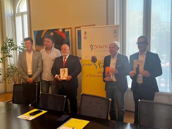 Premio Manzoni: sfida tra i finalisti Balzano, Cassano e Marasco