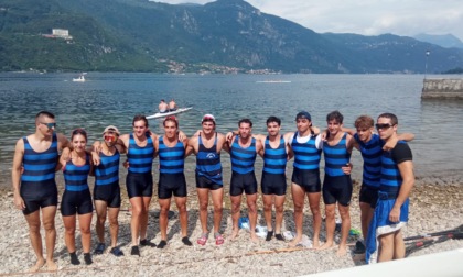 Abbadia, la Remada si conferma un successo: 43 imbarcazioni si sono sfidate nel lago