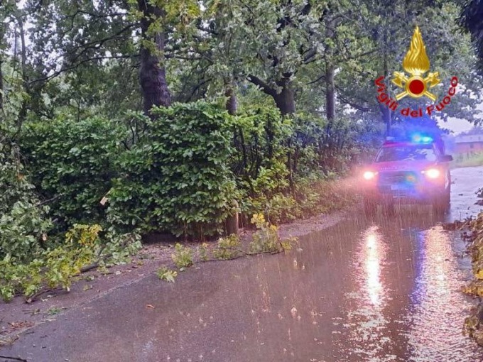 Maltempo su Lecco: oltre 30 interventi dei Vigili del fuoco. Una vittima in Lombardia