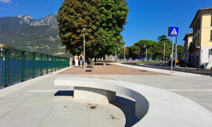Lungolago di Lecco: riapre piazza Stoppani