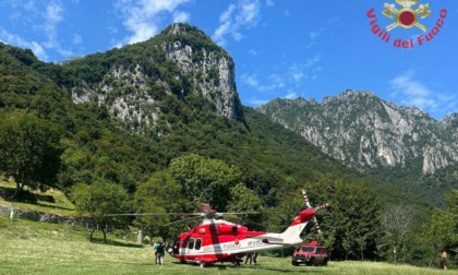 Valmadrera, escursionista si perde nei boschi e lancia l'allarme: recuperato dall'elicottero Drago