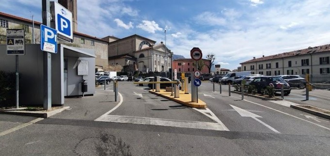 Lecco, tentativo di furto nel parcheggio San Nicolò