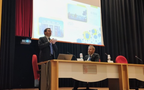 Lecco accelera sulla mobilità sostenibile: Poste  installa colonnine per veicoli elettrici nei piccoli comuni