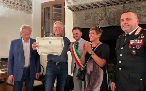 Rick Steves nominato “Ambasciatore di Varenna nel Mondo”