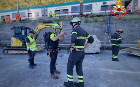 Proseguono i lavori di messa in sicurezza dopo la frana: Statale 36 chiude “a singhiozzo”