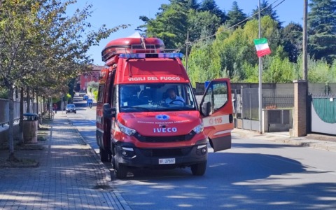 Avvistato un corpo senza vita nel fiume Adda