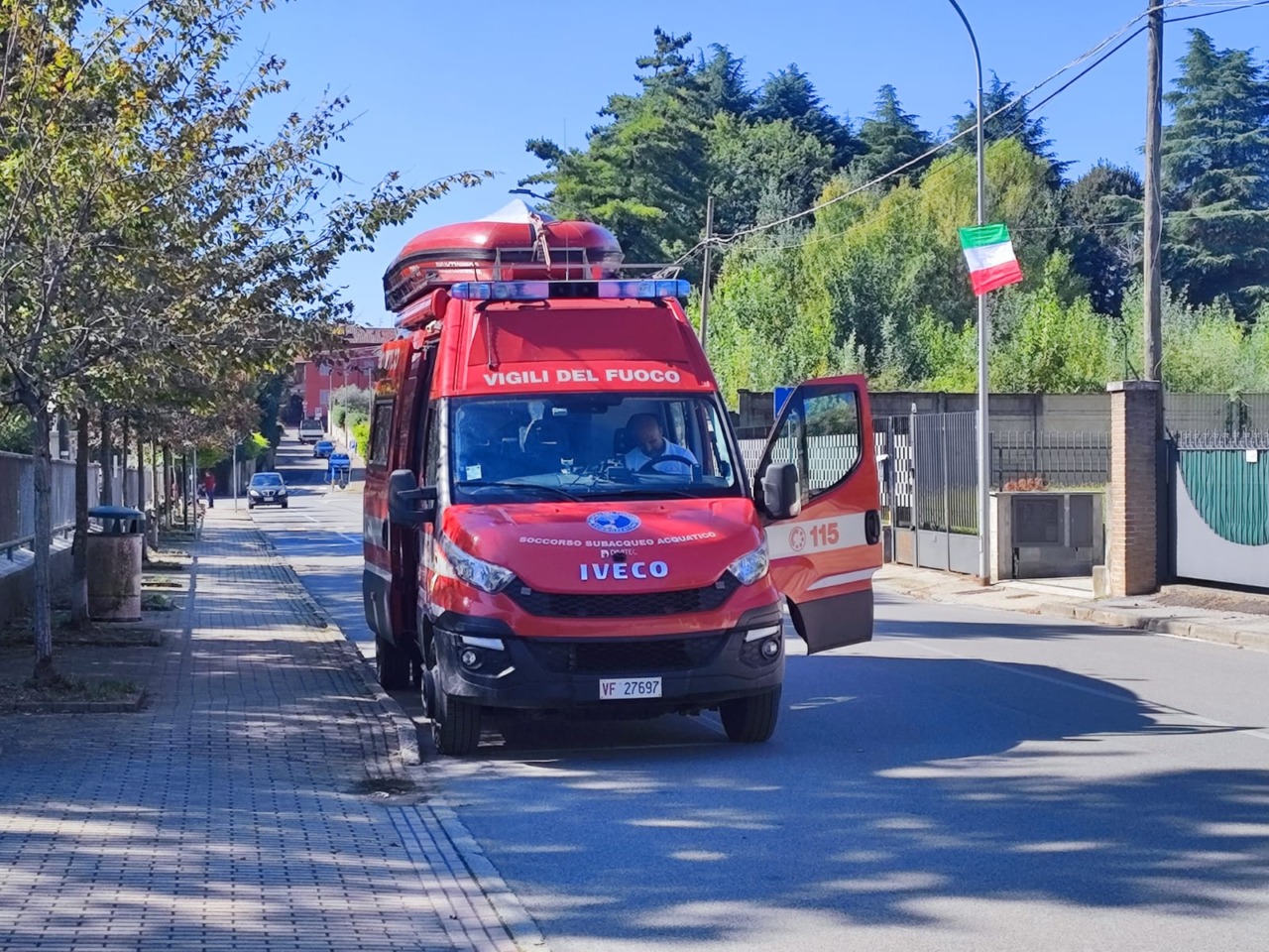 Avvistato un corpo senza vita nel fiume Adda
