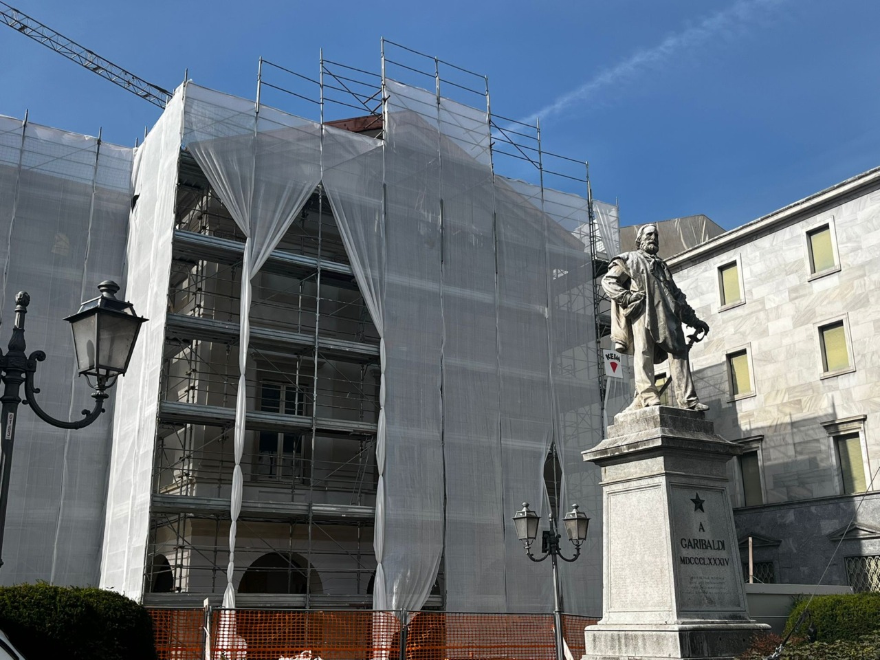 Il 29 novembre 2025 il sipario si rialzerà al Teatro della Società di Lecco