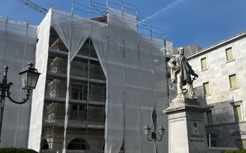 Il 29 novembre 2025 il sipario si rialzerà al Teatro della Società di Lecco