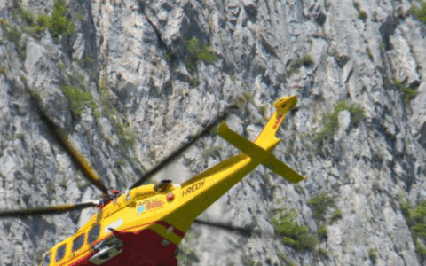 Intervento dell’elisoccorso sull’Antimedale:  soccorso scalatore 72enne