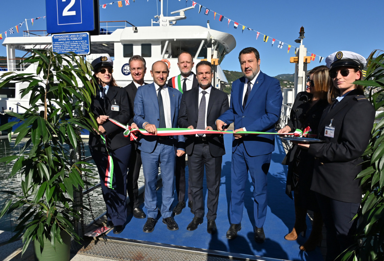 Inaugurata sul lago di Como la nuova motonave ibrida “Ambrosiana”