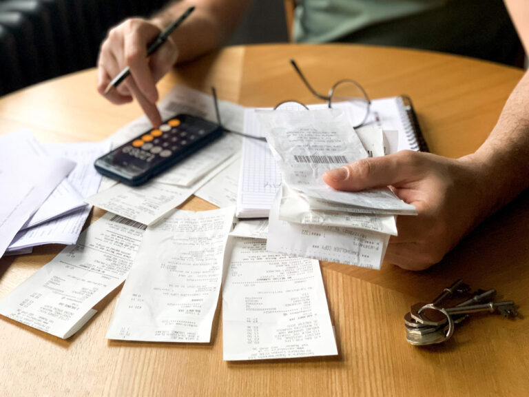 Spese di casa: quanto incidono luce e gas e come ottimizzarle