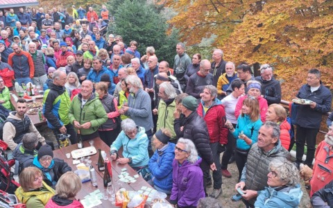 Cai Calolzio supera 1000 iscritti e festeggia 80 anni al Passo del Fò