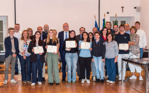 Valmadrera premia otto studenti universitari meritevoli