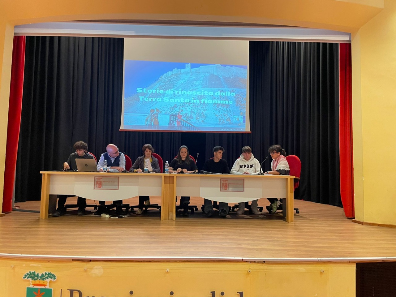 “La guerra inizia con il dissolvimento dei volti”: gli studenti del Liceo Leopardi incontrano Andrea Avveduto