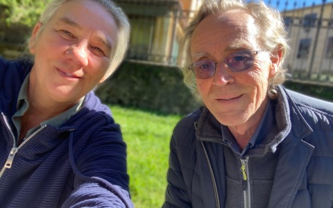 Cronachette: quando la leggerezza diventa volontariato