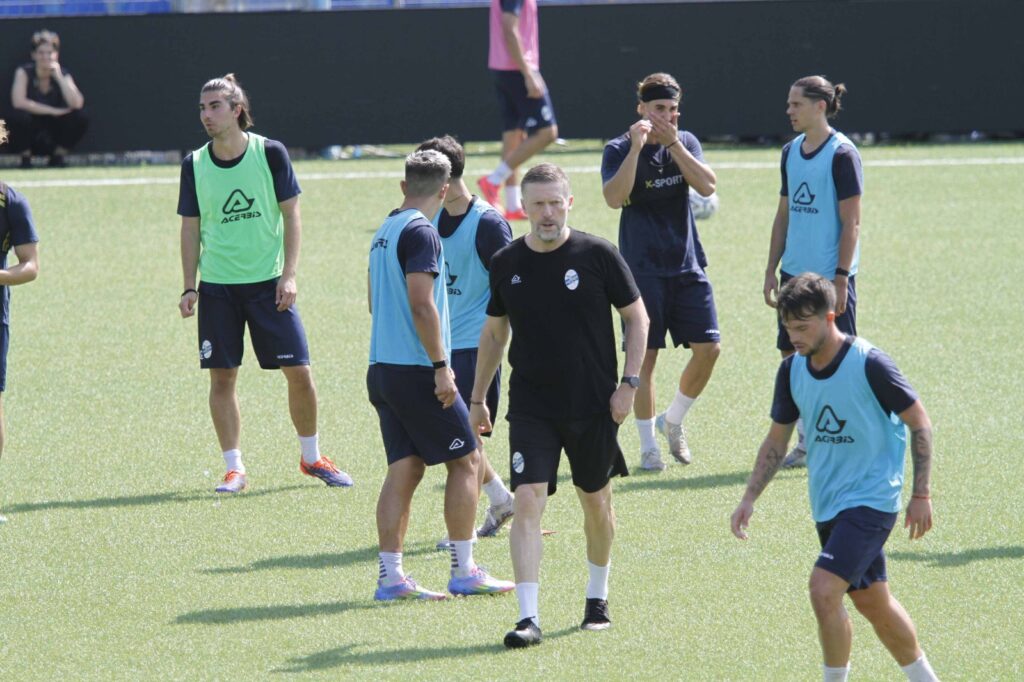 La Calcio Lecco 1912 apre le porte ai tifosi: domani allenamento col pubblico