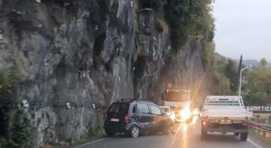 Incidente a Mandello, disagi per la circolazione