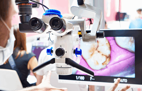 Microscopio odontoiatrico: la tecnologia che rende ogni trattamento più preciso, sicuro e duraturo