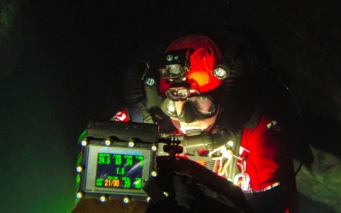 Monti Sorgenti: un viaggio nelle profondità della terra con lo speleo sub Casati