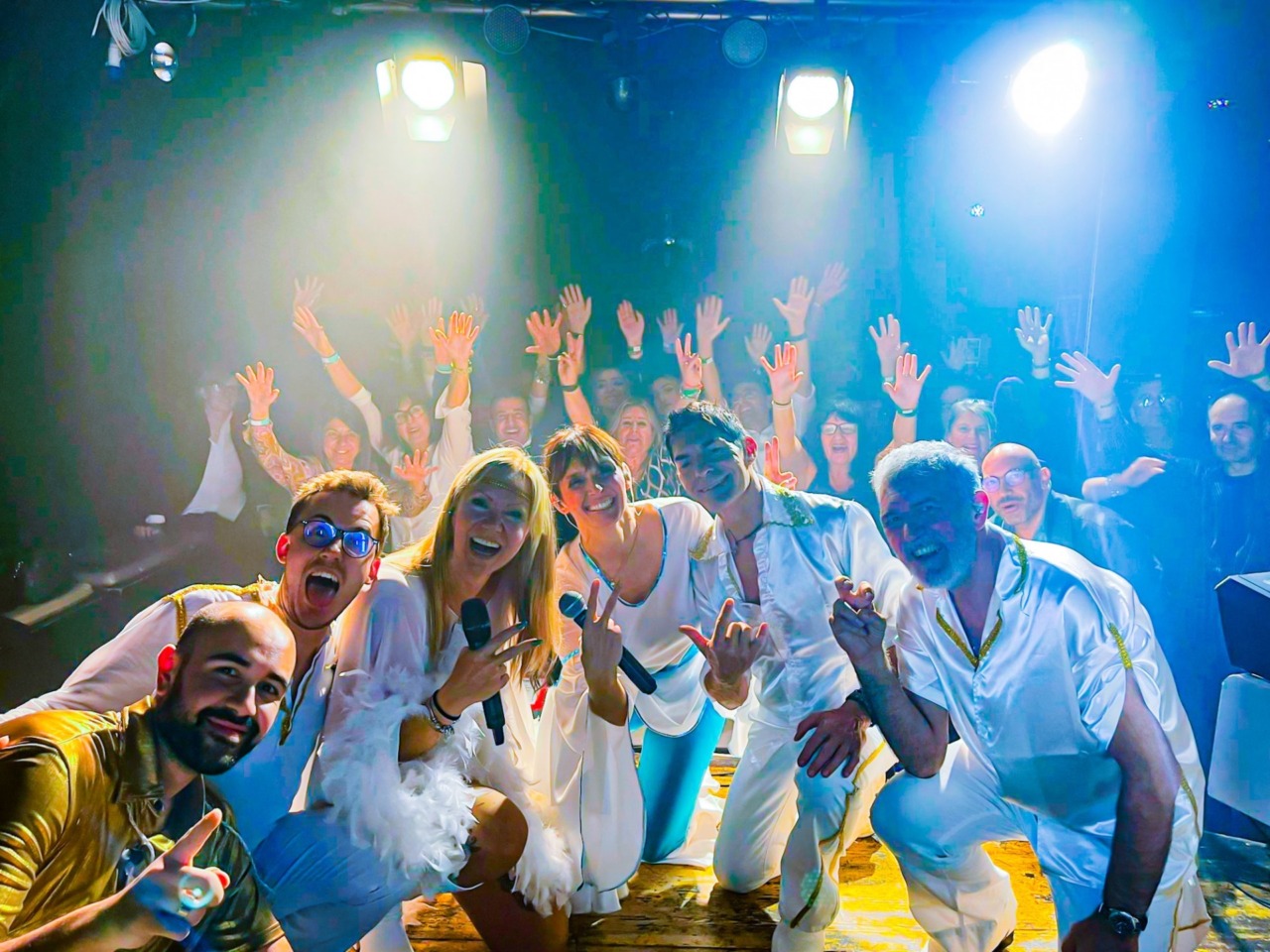 A Mandello il tributo agli ABBA: sul palco gli Abba Fever