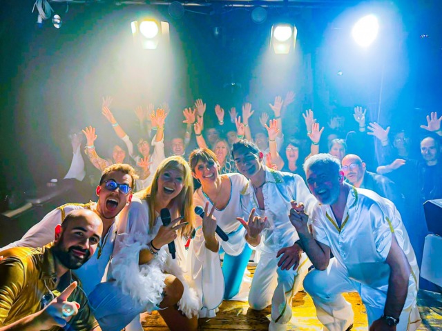 A Mandello il tributo agli ABBA: sul palco gli Abba Fever