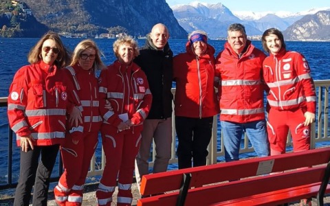 Violenza sulle donne: nuova Panchina Rossa a Lecco