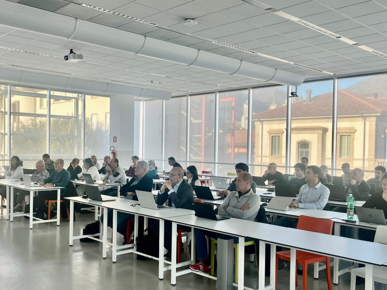 Corso AI per le PMI di Confapi: “E’ stato molto utile, può far crescere le aziende”