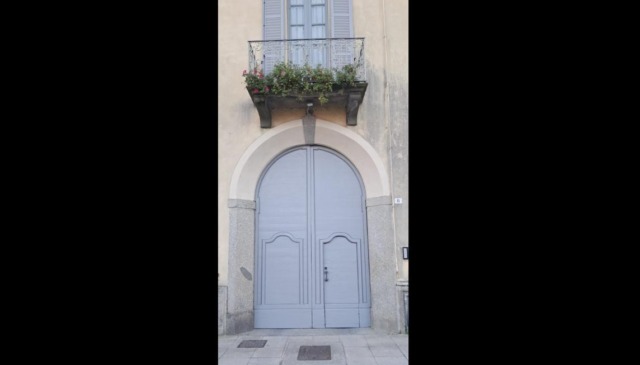 Malgrate, concluso il restauro del portone settecentesco di Palazzo Recalcati