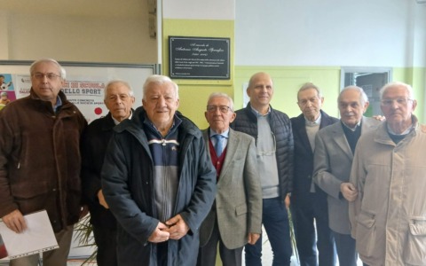 All’Istituto Comprensivo di Molteno inaugurata una targa in ricordo dell’ex sindaco Spreafico
