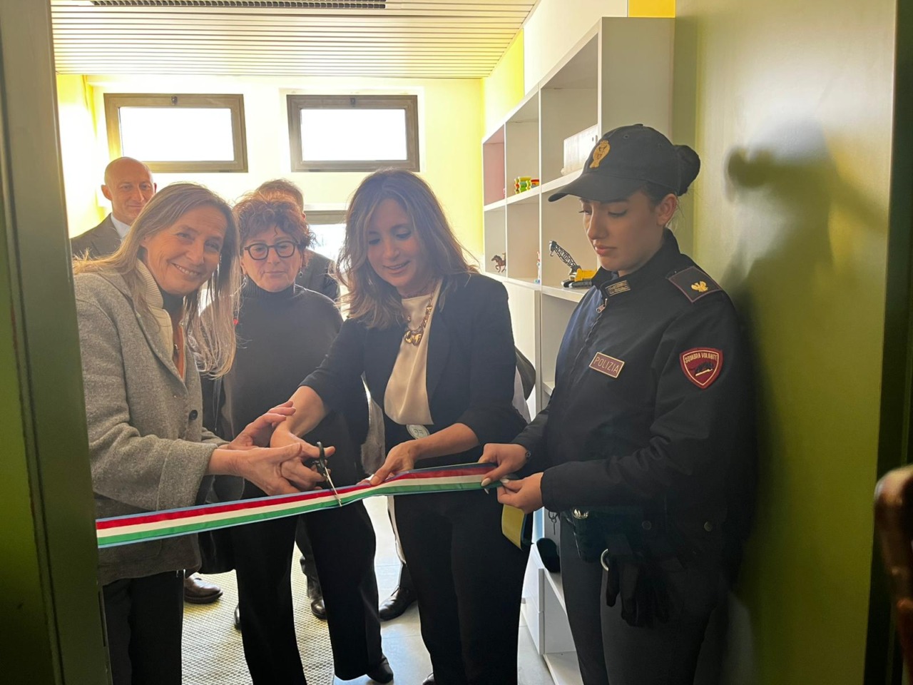 Una stanza per ricominciare: a Lecco inaugura la Sala di ascolto per le donne vittime di violenza