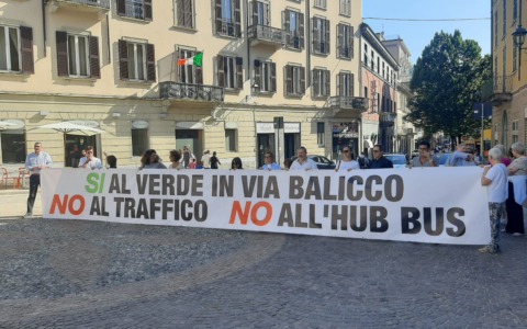 Hub di Via Balicco, il TAR dà ragione ai condomini: Comune chiamato a riesaminare l’istruttoria