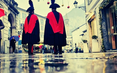 Lecco: l’Arma tra la gente durante le festività natalizie
