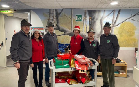 Le punture fanno meno paura: grazie a Vivicivate e agli Alpini arriva il Buzzy nella Pediatria di Lecco