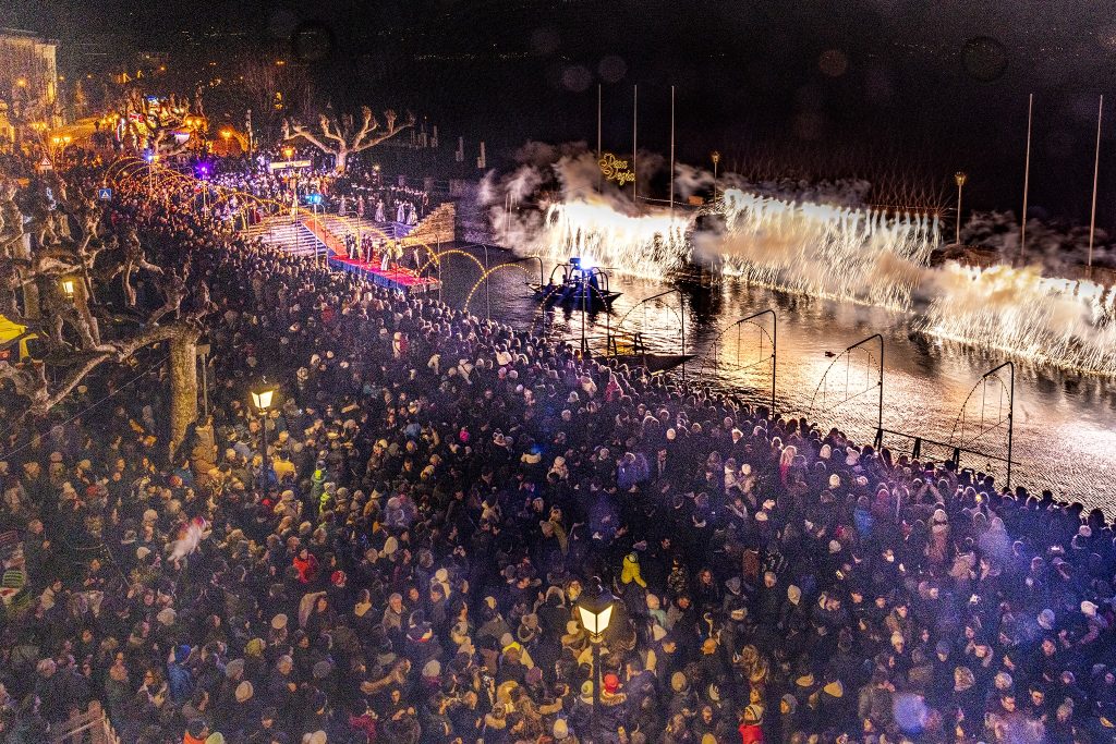 Grande attesa per la 420^ Pesa Vegia: la tradizione secolare rivive tra le vie di Bellano