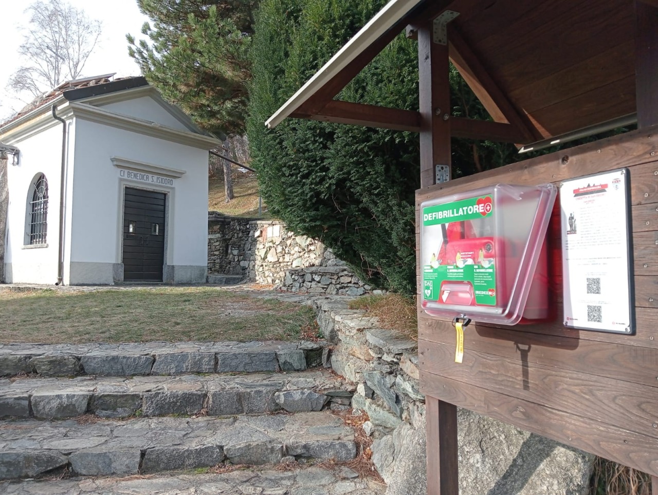 Valmadrera, installato un defibrillatore al Sasso di Preguda