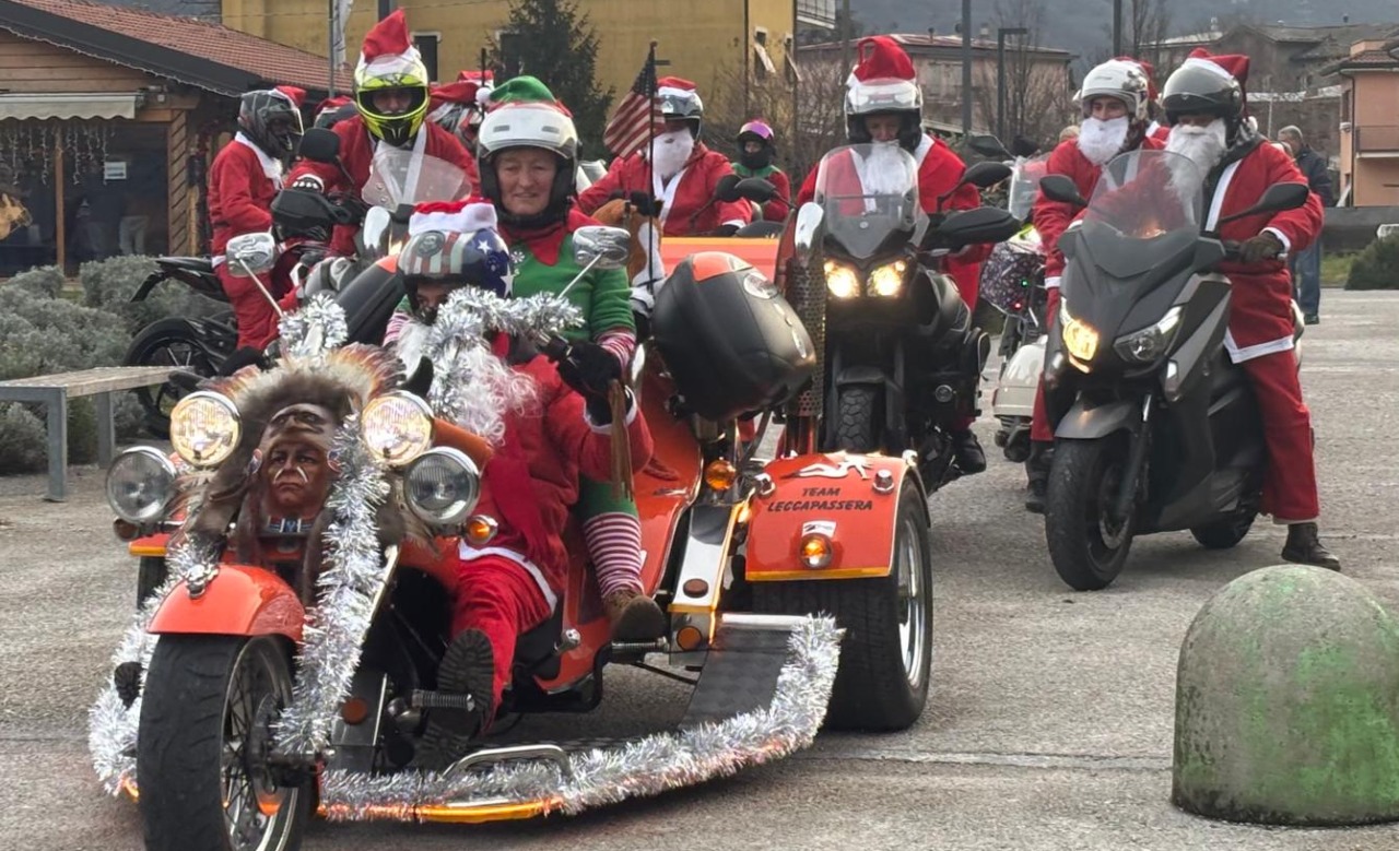 I Babbi Svalvolati sfrecciano per le vie di Valmadrera