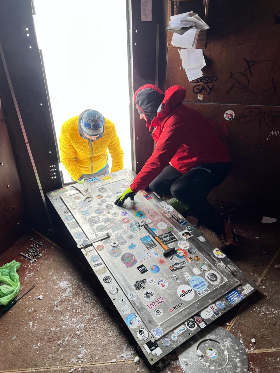 Intervento al Bivacco Ferrario: un gesto concreto di amore per la montagna