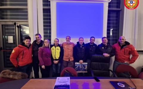 “Vivere la montagna in sicurezza”: in tanti all’incontro a Dervio