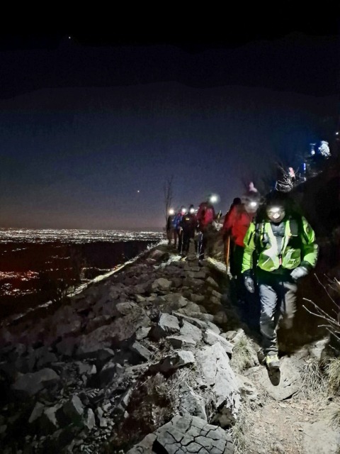 Luci di solidarietà:  fiaccolata tra il Pertus e Valcava in ricordo di Mario Merelli